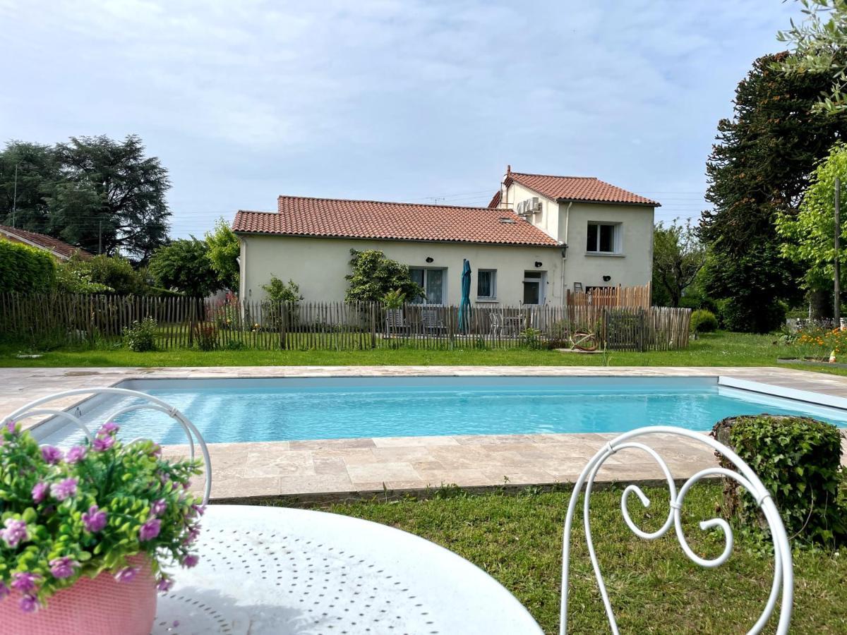 Villa Aux Lagerstroemias Bergerac Exterior foto